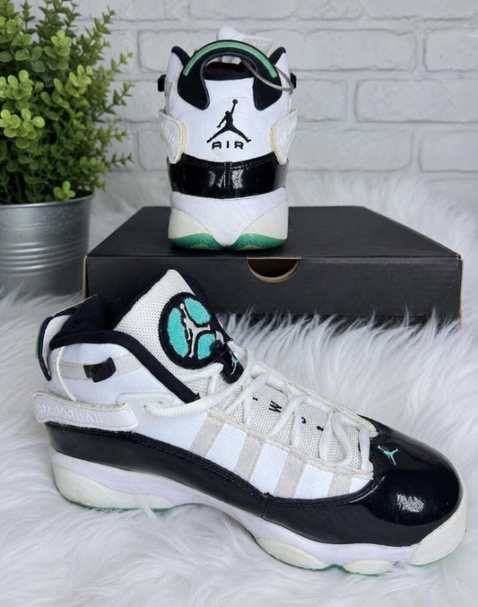Air Jordan High Top Sneakers Retail $160 Size 6.5Y