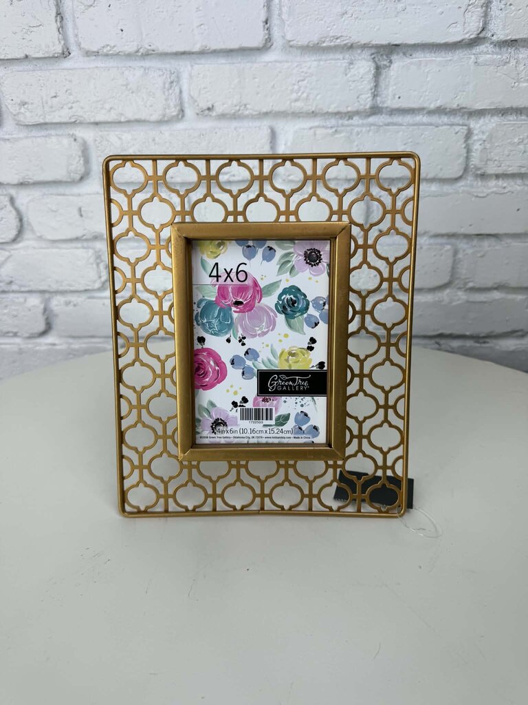 Gold Metal 4x6 Photo Frame