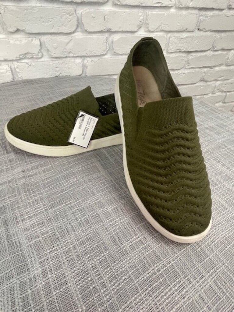 Slip-On Sneakers