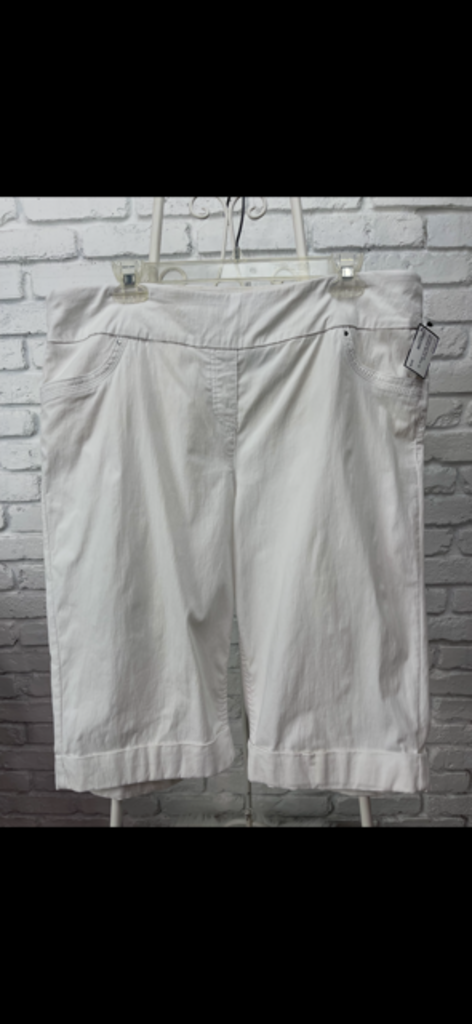 Pull-On Bermuda Shorts