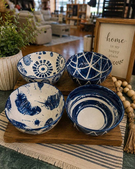 Set of Four Navy & White Bowls. (4.5in)