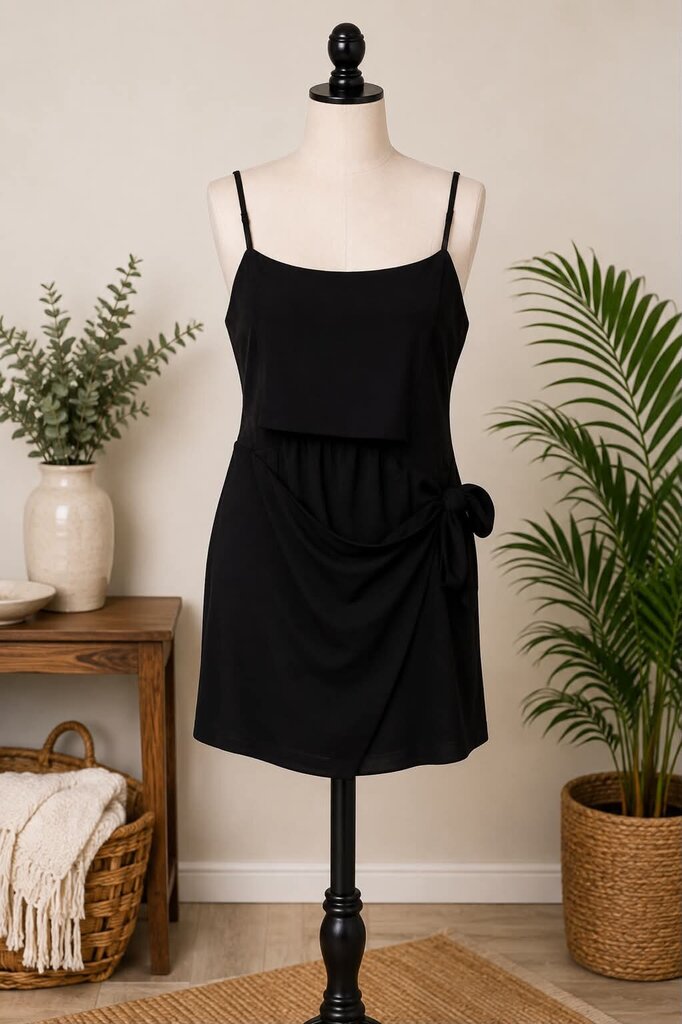 Honey & Rosie Black Cutout Sleeveless Romper Size M