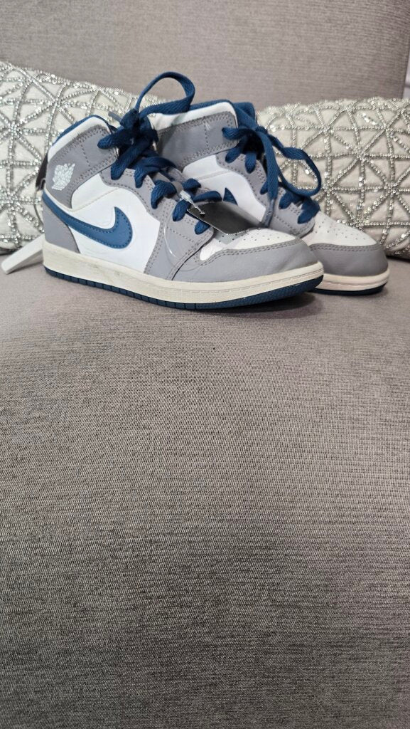 Kid's Nike Air Jordan Blue Grey Size 1Y Retail $120