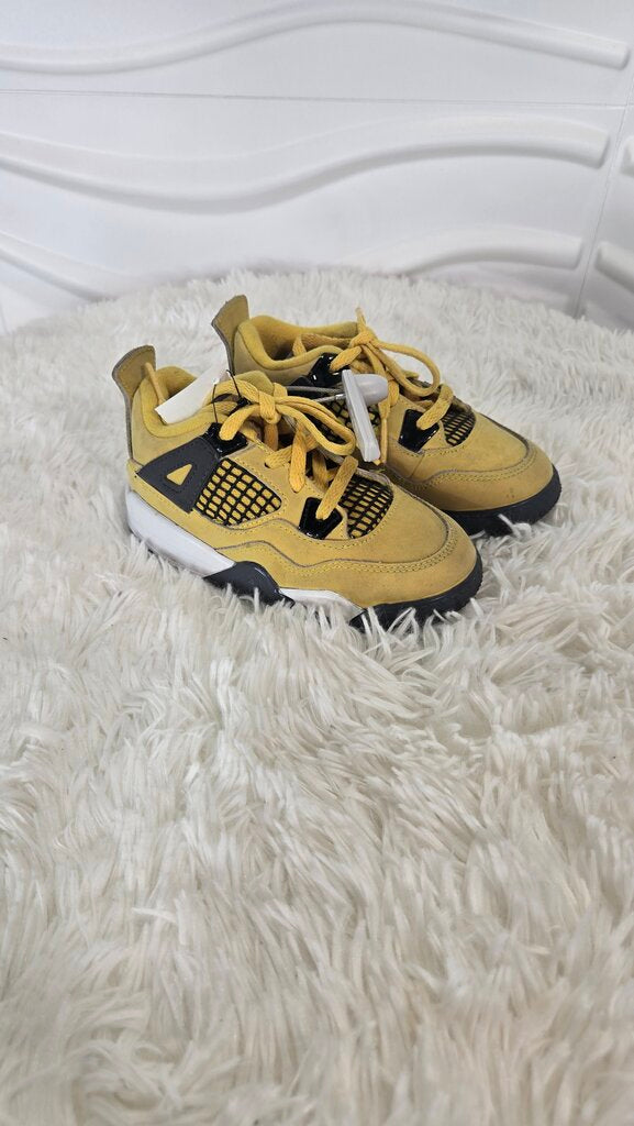 Toddler Air Jordan 4 Retro Lightning 2021 (Cost over $100) SIZE 9c