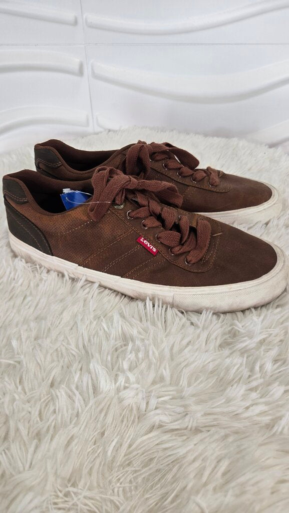 Men's Levi Brown Sneaker Size 8 Retail $50