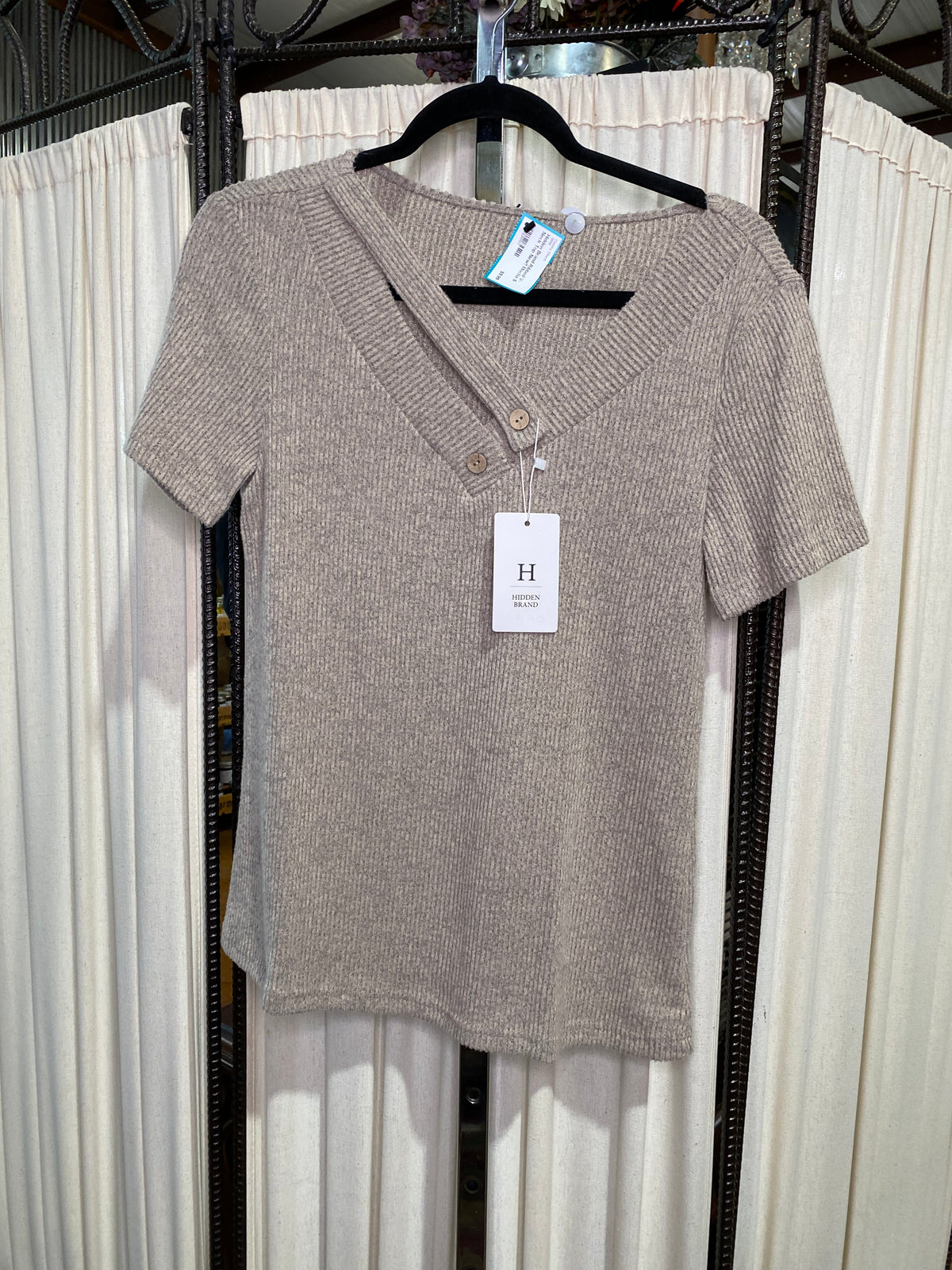 Ribbed V-Neck Top New!!