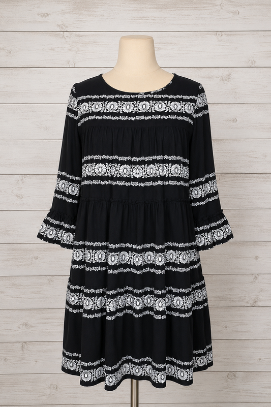 Danny And Nicole Black Tiered Dress Size L