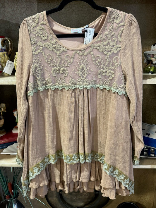 Mocha & Lace Boutique Blouse