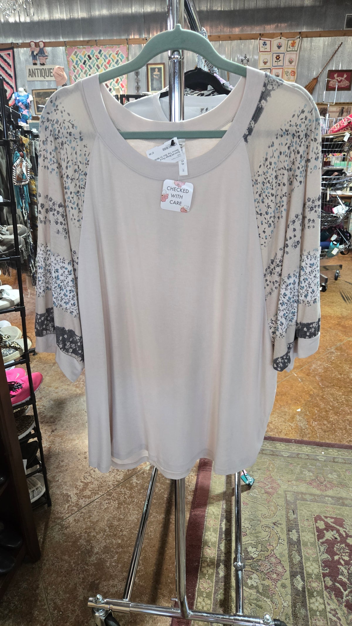 Emerald Beige Floral Sleeve Top Size 3X NEW!!