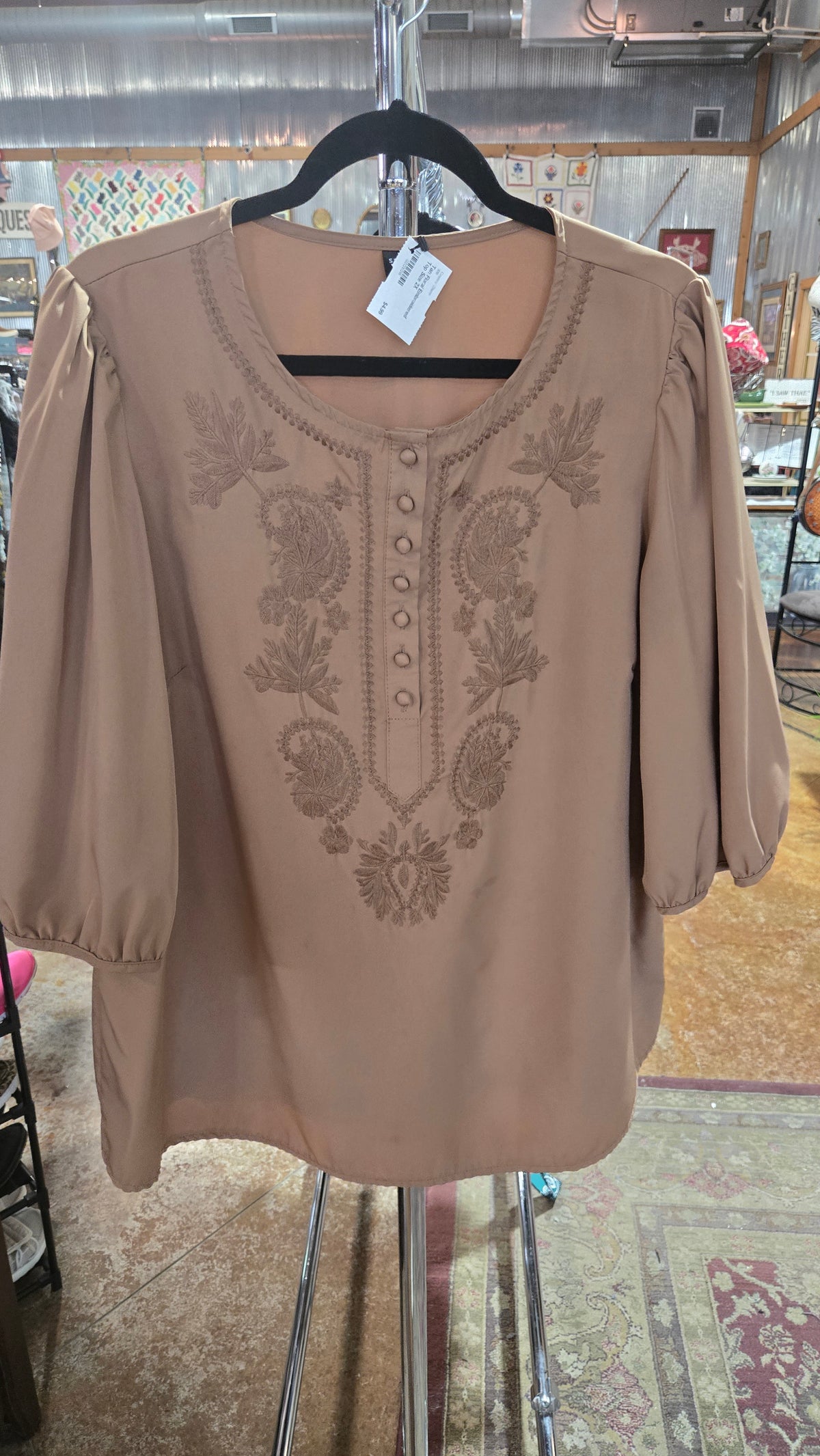 Tan Floral Embroidered Top Size 2X