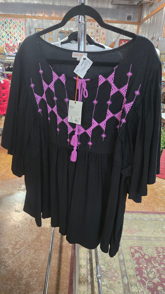 Knox Rose Black Embroidered Top Size 4X NEW!!