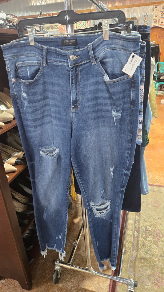 Judy Blue Distressed Jeans Size 20W